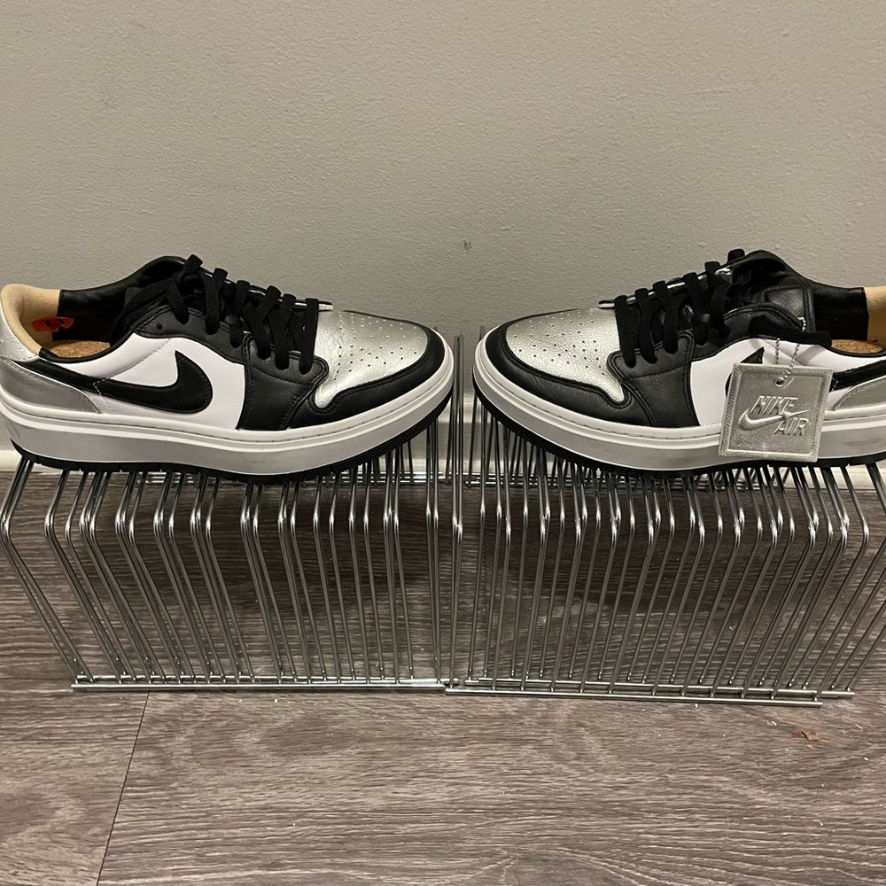 Air Jordan 1 "Silver Toe" sneakers